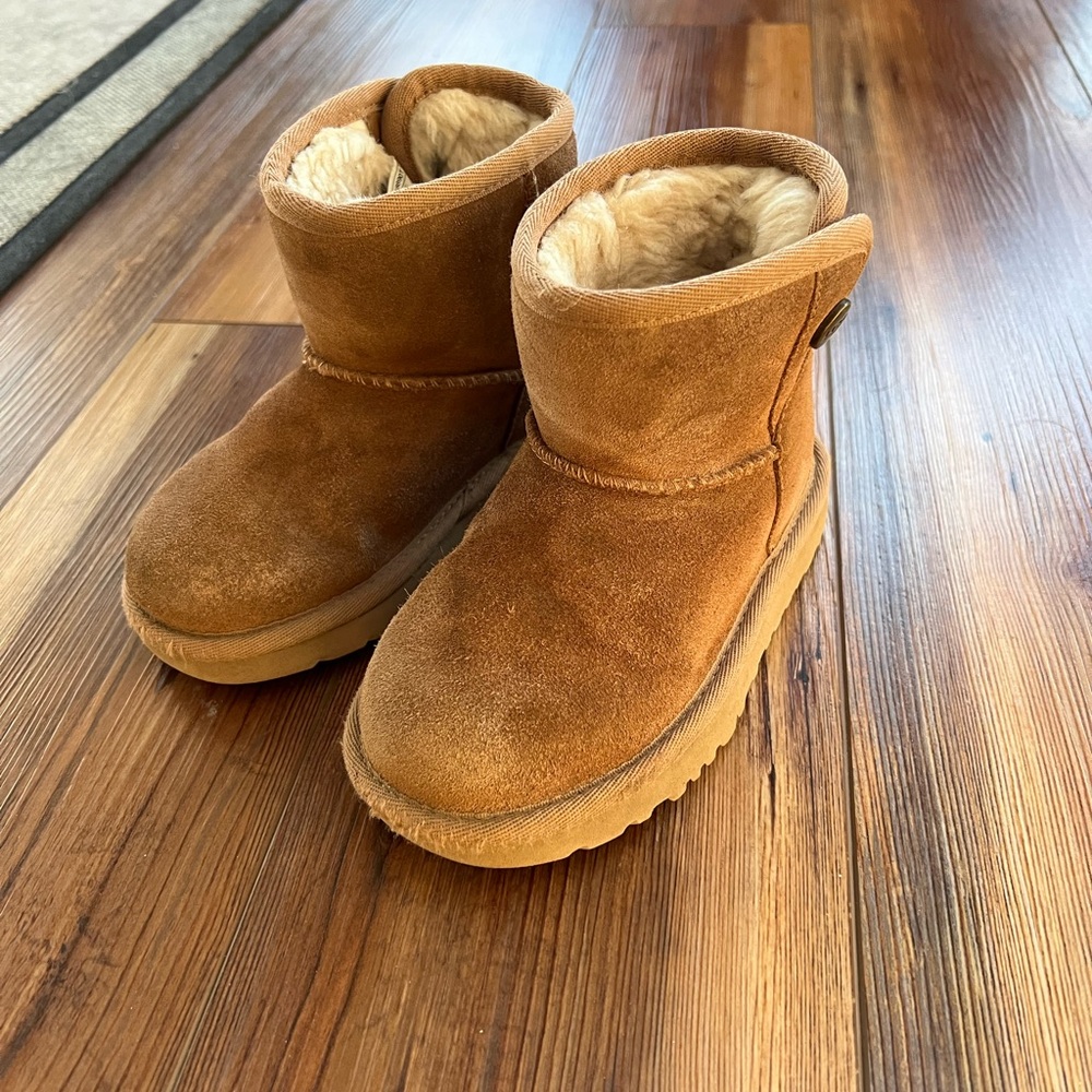 UGG Jona Boot